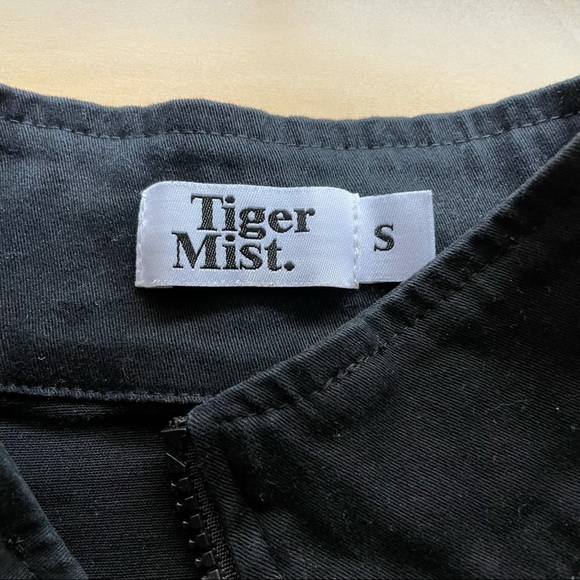 Jacket - Picture 4 of 4